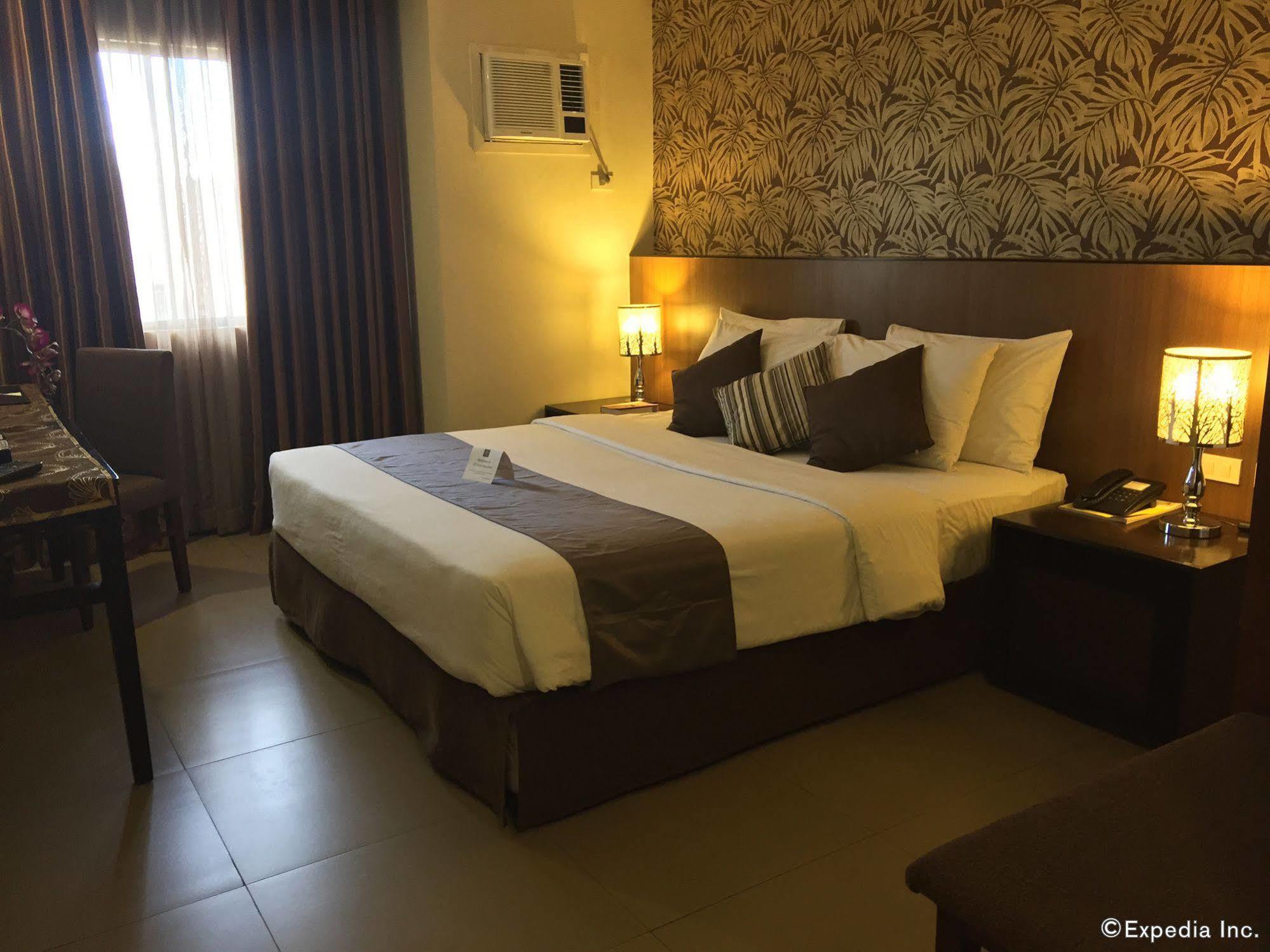 Gt Hotel Bacolod Eksteriør billede