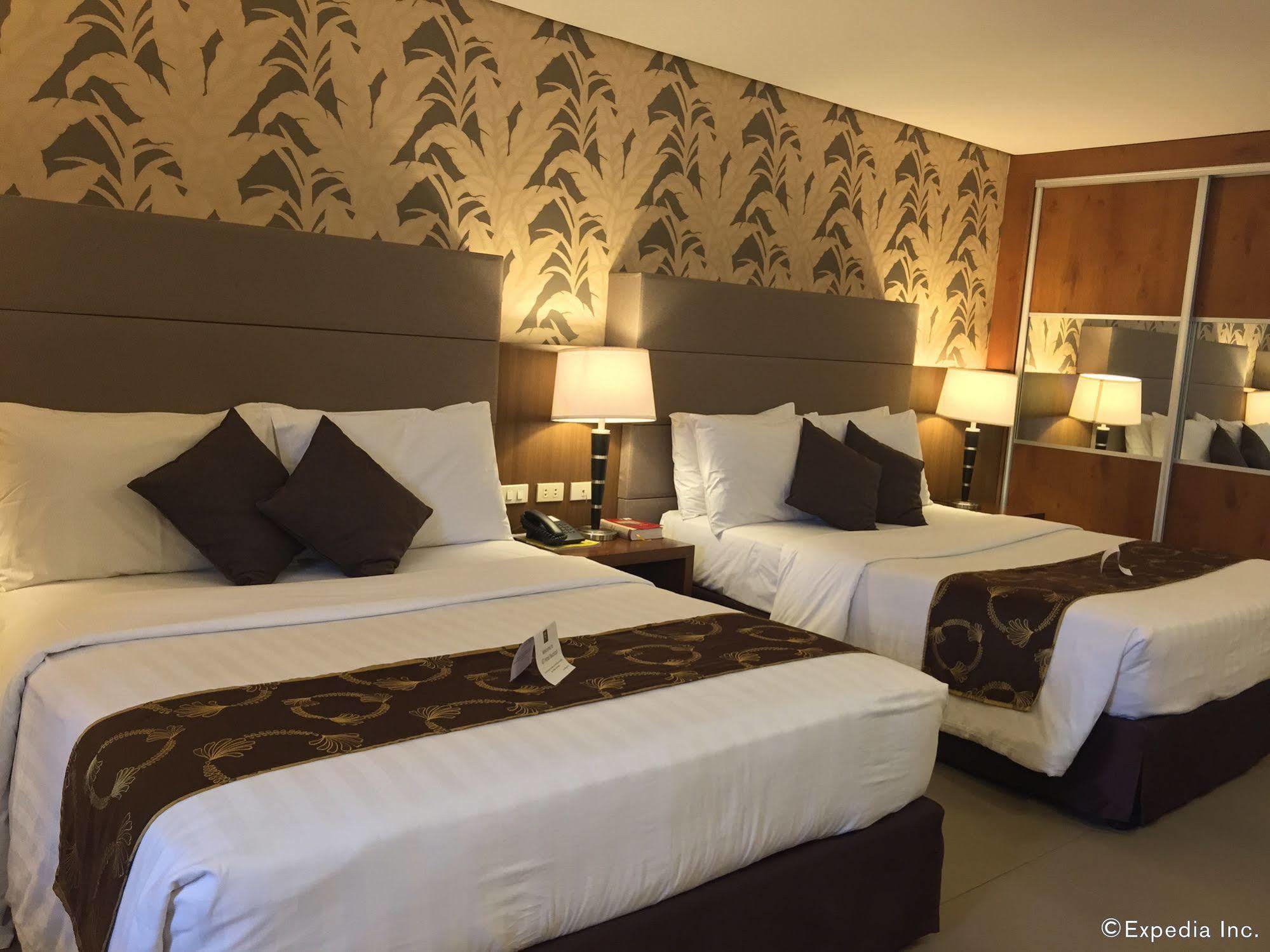 Gt Hotel Bacolod Eksteriør billede