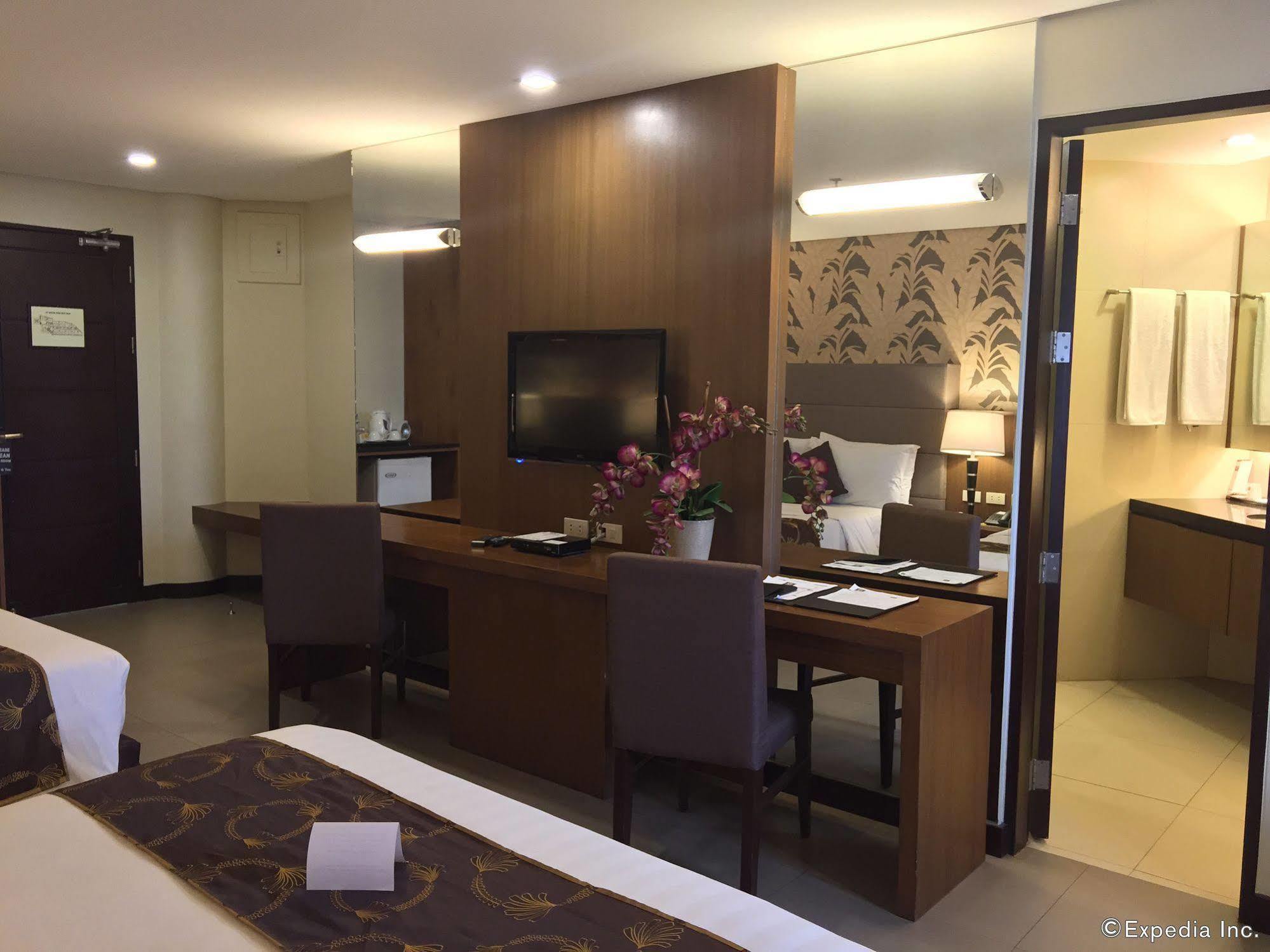 Gt Hotel Bacolod Eksteriør billede