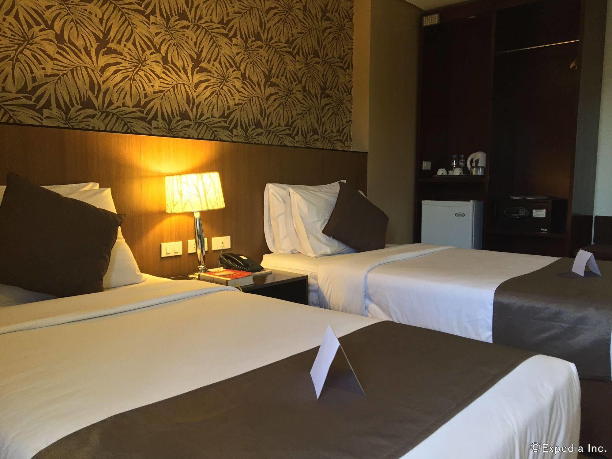 Gt Hotel Bacolod Eksteriør billede